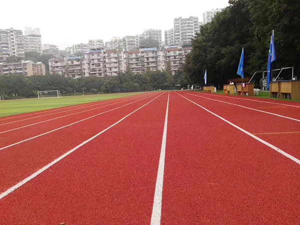 云南省曲靖市華強學校